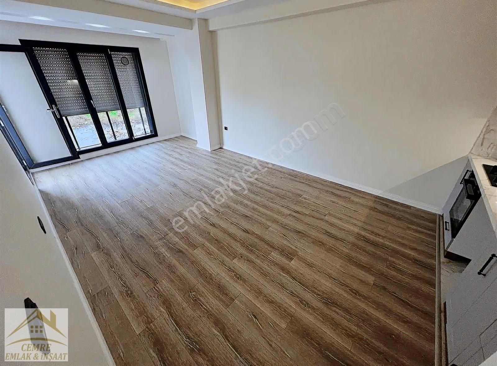 Cemre Emlaktan Denize Yürüme Mesafesinde Sıfır Daireler - Görsel 5