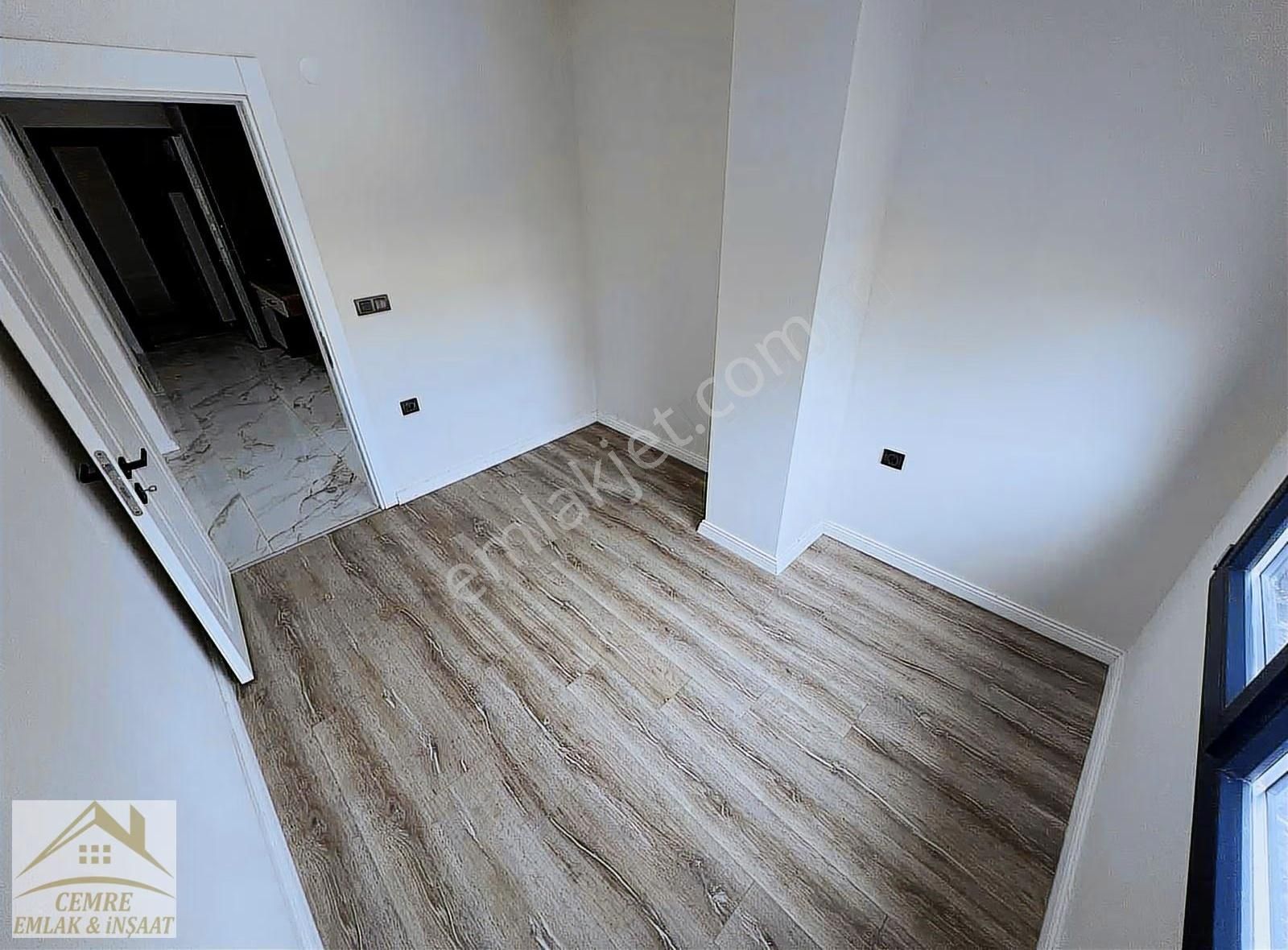 Cemre Emlaktan Denize Yürüme Mesafesinde Sıfır Daireler - Görsel 27
