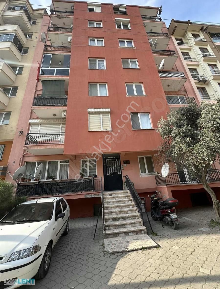 Baylent Gayrimenkulden Yeni İzmir Caddesi Üzerinde Satılık 2+1