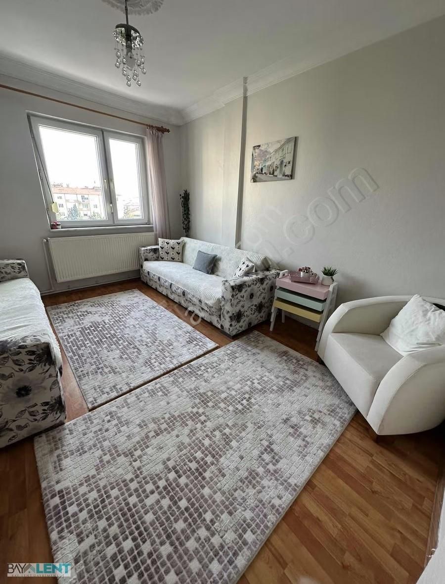 Baylent Gayrimenkulden Yeni İzmir Caddesi Üzerinde Satılık 2+1 - Görsel 5