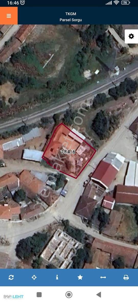 Susurluk Ömerköy De Satılık Arsa Ve İçinde Eşyalı Ev - Görsel 13