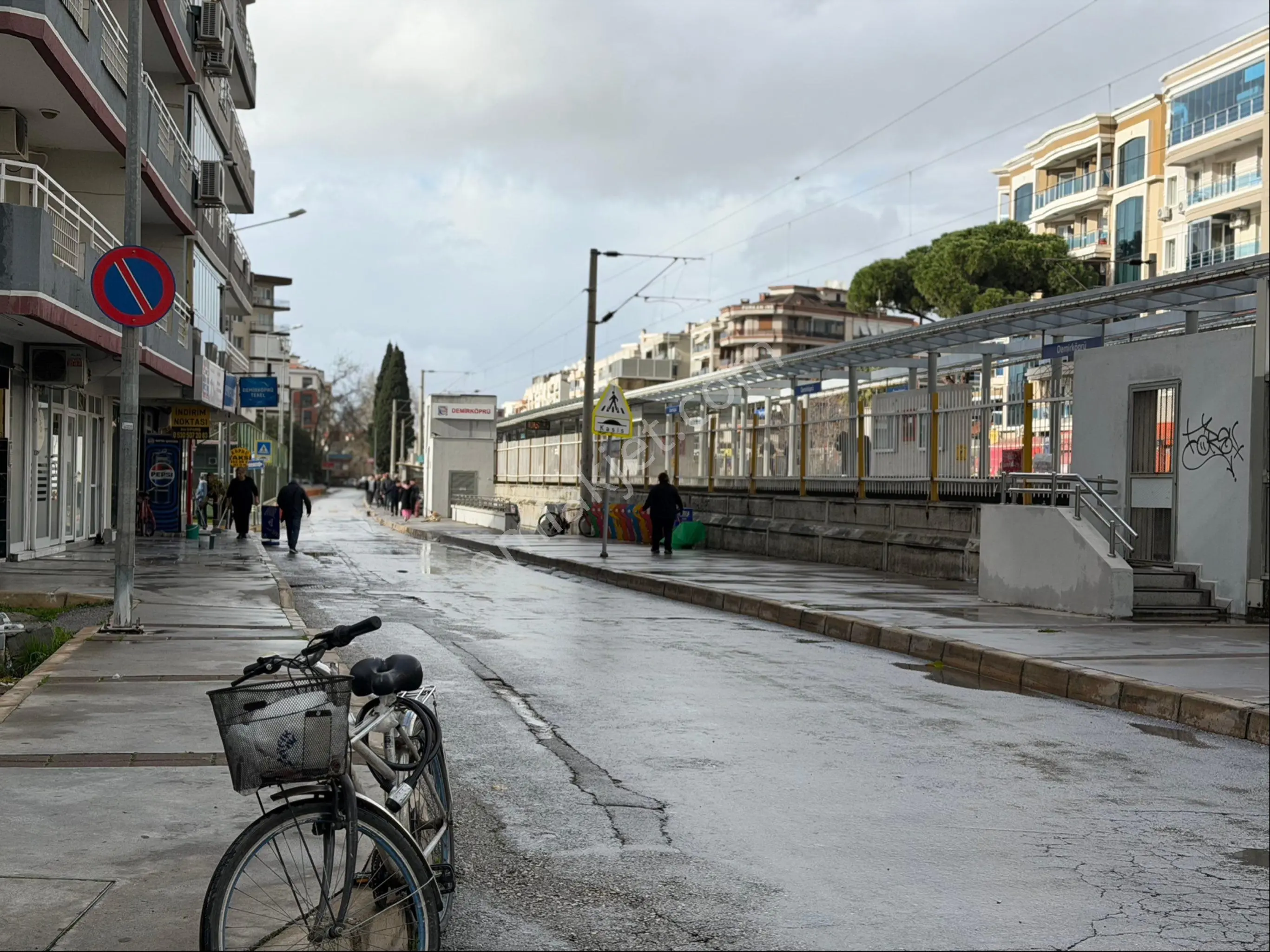 Karşıyaka Yalı Mahallesinde Satılık Dükkan ,işyeri - Görsel 9