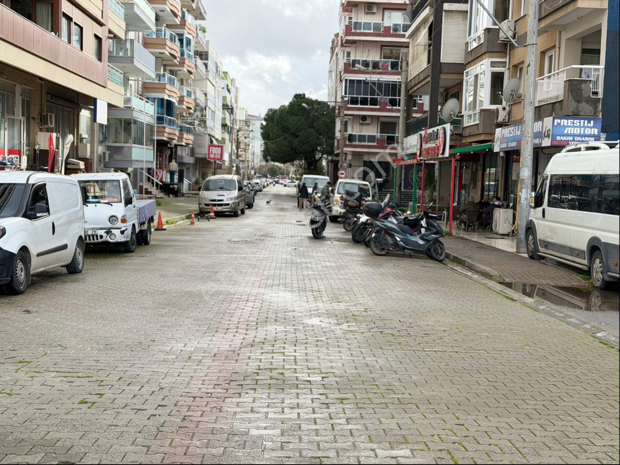 Karşıyaka Yalı Mahallesinde Satılık Dükkan ,işyeri - Görsel 10