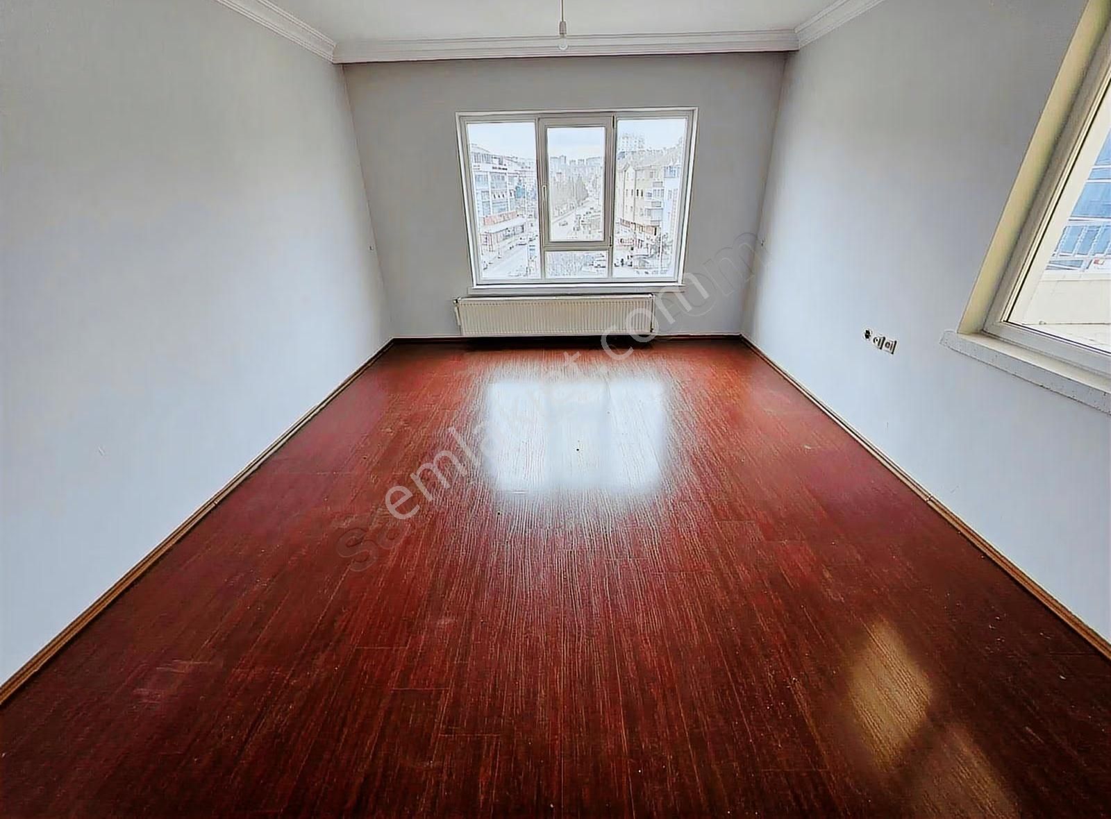 Elvan Mah.de Trene Yakın Cadde Üzeri Köşe Başı 3+1 Kiralık Daire - Görsel 32