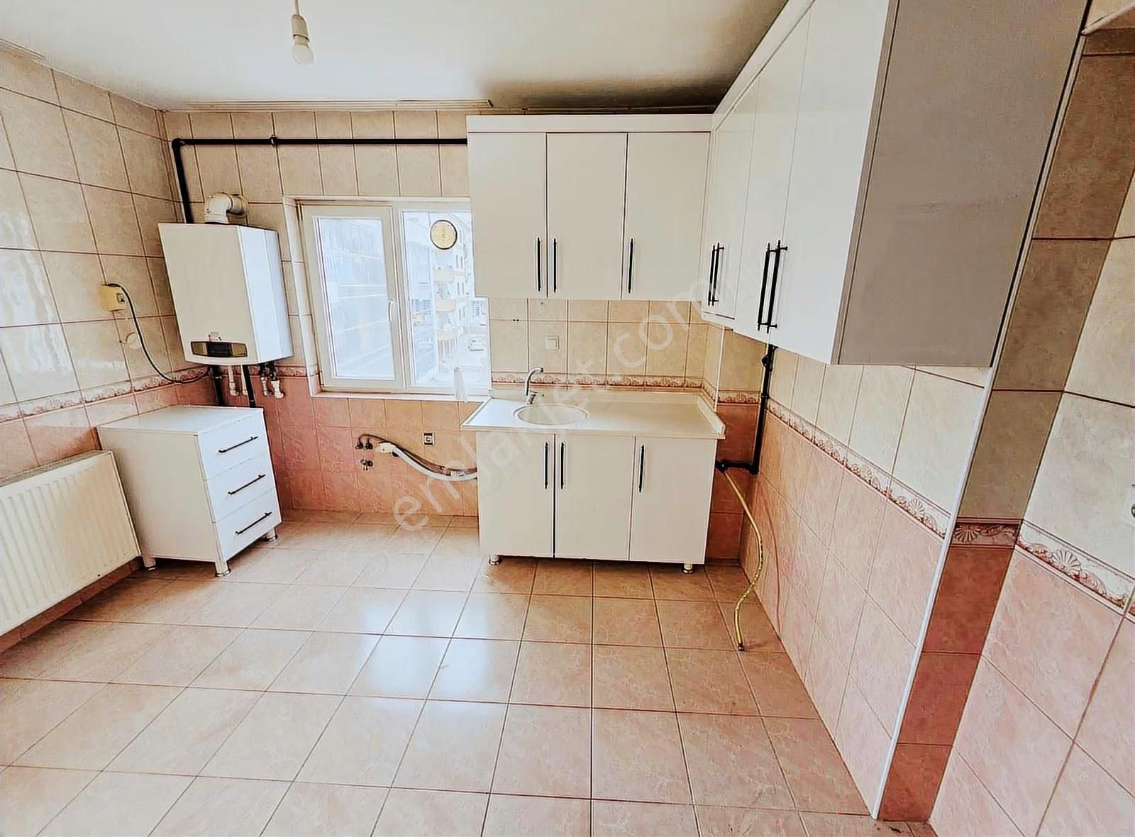 Elvan Mah.de Trene Yakın Cadde Üzeri Köşe Başı 3+1 Kiralık Daire - Görsel 35