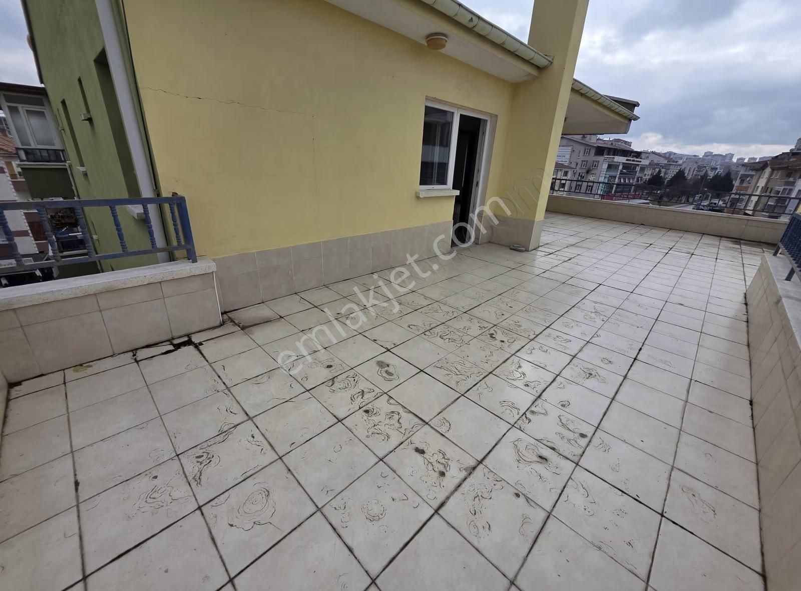 Elvan Mah.de Trene Yakın Cadde Üzeri Köşe Başı 3+1 Kiralık Daire - Görsel 19
