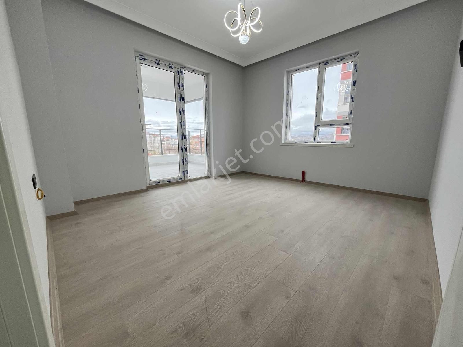 Ful + Ful 3+1 115 M2 Yüksek Giriş Ön Park Cepheli Fırsat Daire.. - Görsel 8