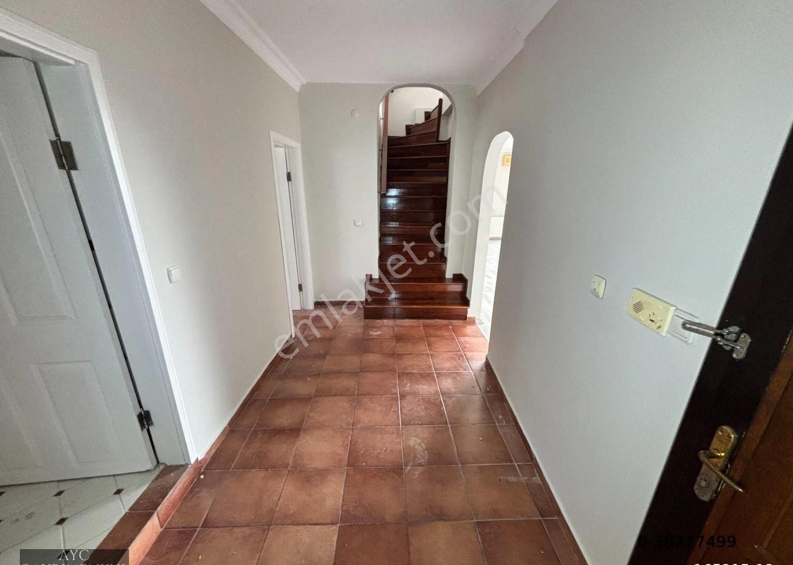 Ortaköy Boğaz Manzaralı Kiralık 3+2 Dubleks Daire - Görsel 27