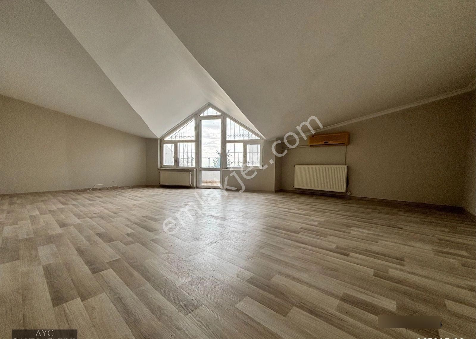 Ortaköy Boğaz Manzaralı Kiralık 3+2 Dubleks Daire - Görsel 14