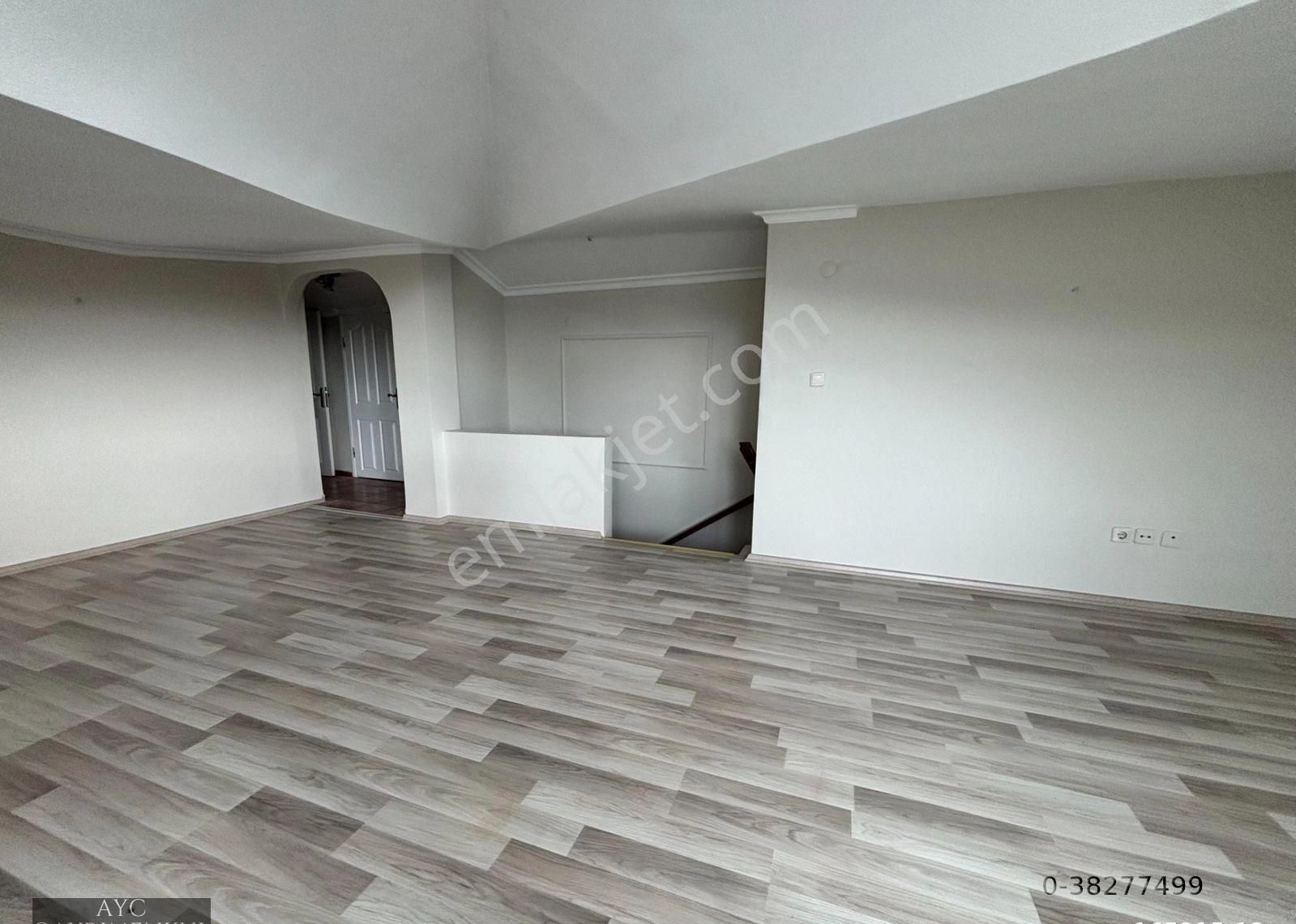 Ortaköy Boğaz Manzaralı Kiralık 3+2 Dubleks Daire - Görsel 9