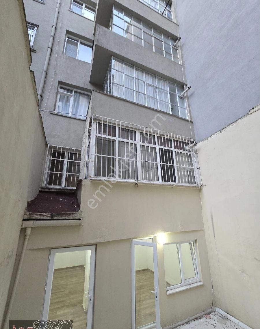 Şişli Sıracevizler Cad. Üzerinde Satılık 2+1 Bahçe Katı - Görsel 17