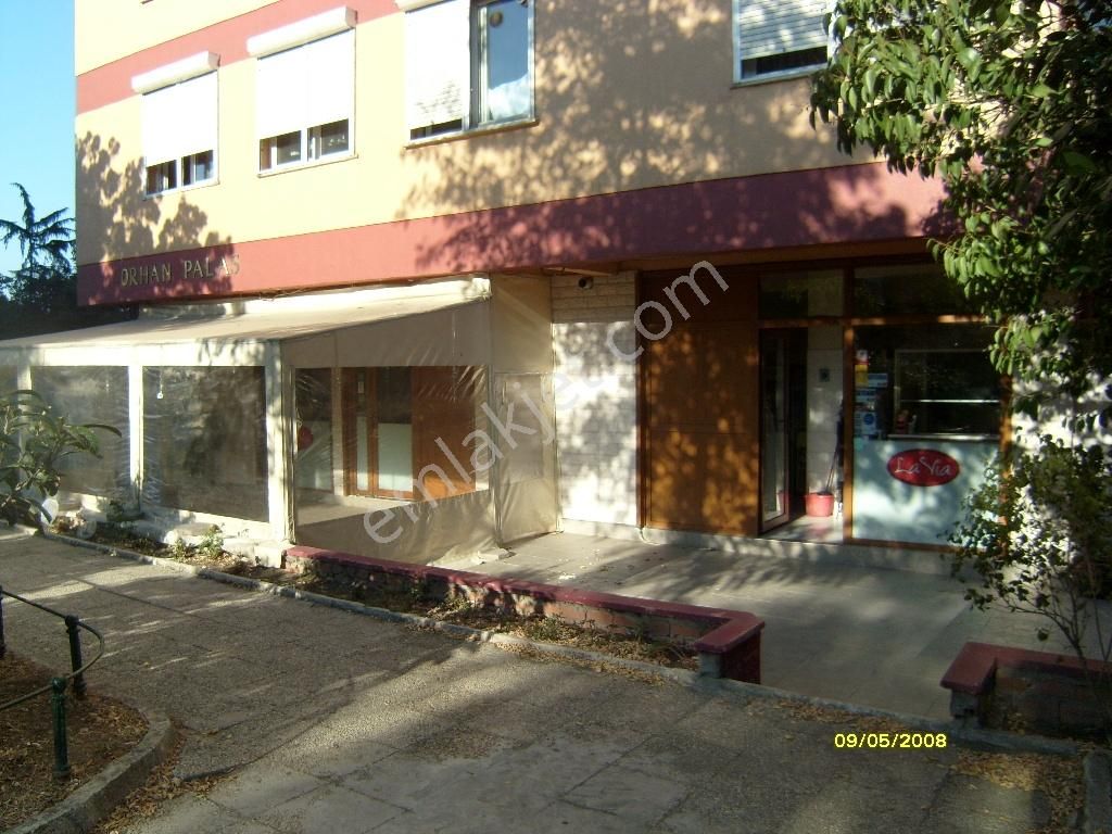 Balmumcu Barbaros Bulvarı Ve Aşık Veysel Parkına Cepheli Dükkan - Görsel 3