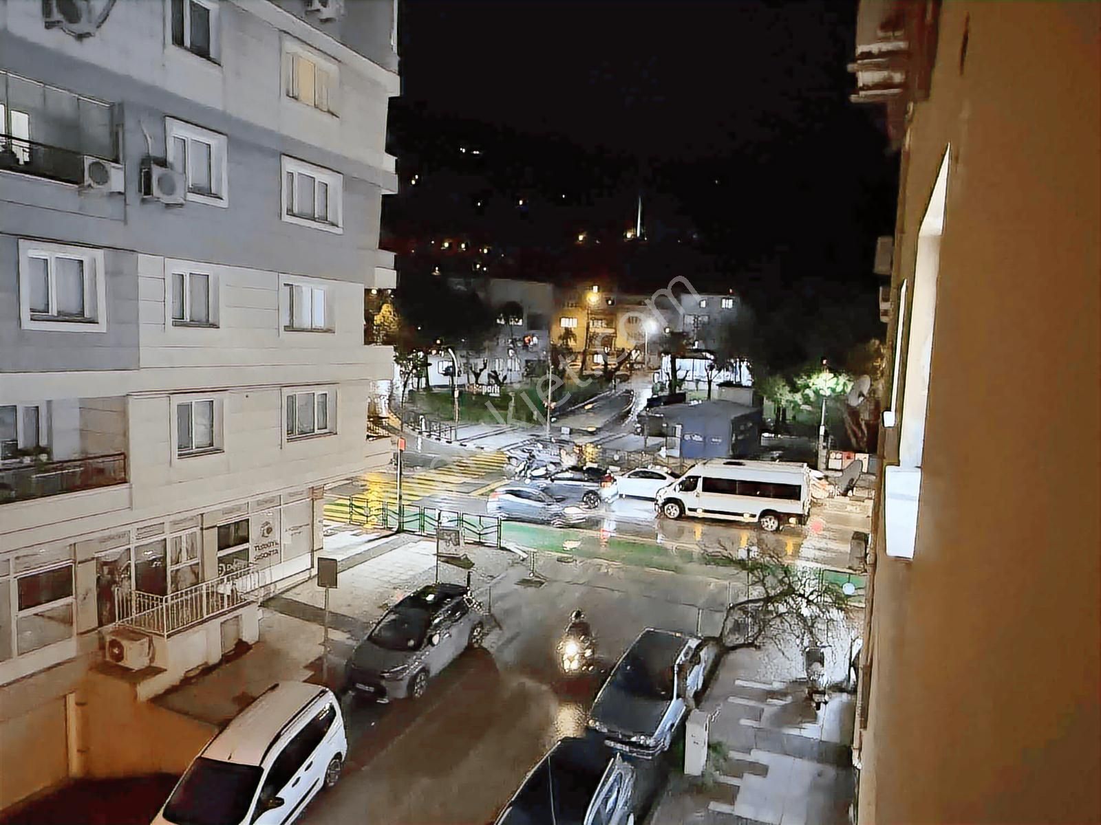 Emlak Center'dan Merkez Efendi Mah Satılık 3+1 Ara Kat Daire - Görsel 6