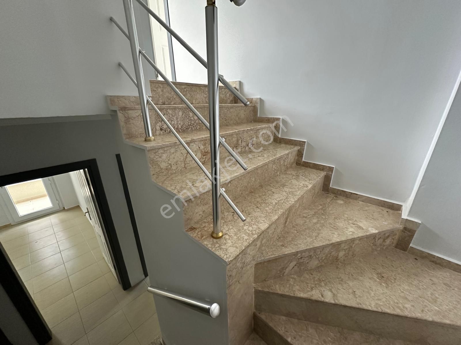 Didim Efelerde Satılık 3+1 Ayrı Mutfak Geniş Kat Dublexi - Görsel 9