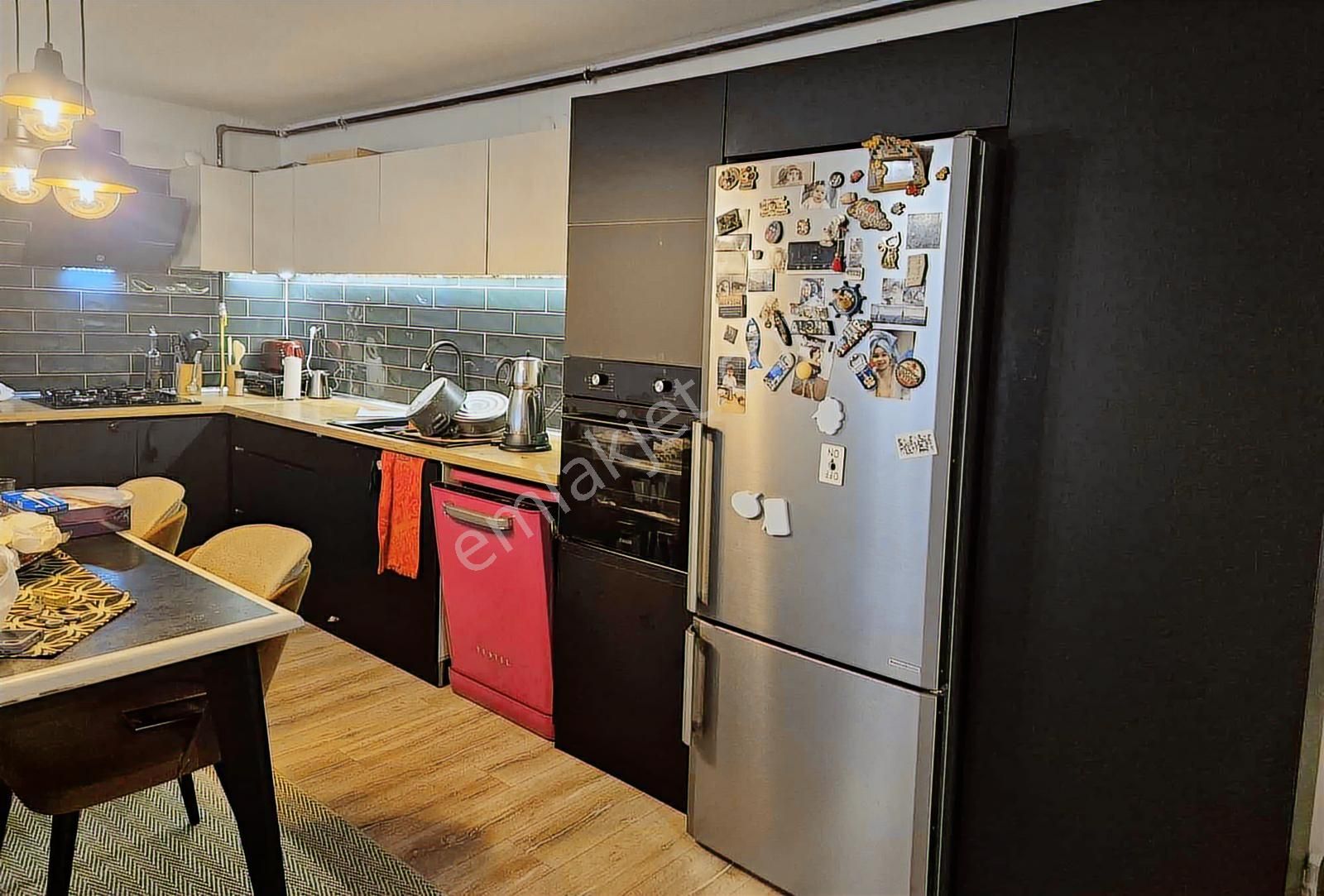 Basın Sitesi Mah. 3+1 150m2 Metro Yakını Bahçeli Lüks Daire - Görsel 21