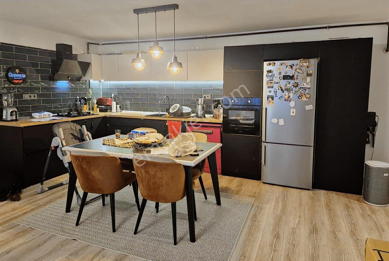 Basın Sitesi Mah. 3+1 150m2 Metro Yakını Bahçeli Lüks Daire