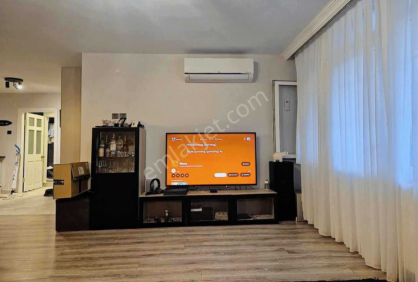 Basın Sitesi Mah. 3+1 150m2 Metro Yakını Bahçeli Lüks Daire - Görsel 6