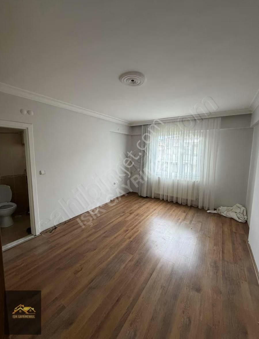 Işık Gayrimenkul'den Kiralık Hürriyet Mh. Avm Yakını 3+1 Daire - Görsel 5