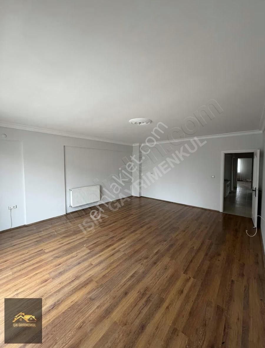 Işık Gayrimenkul'den Kiralık Hürriyet Mh. Avm Yakını 3+1 Daire - Görsel 13