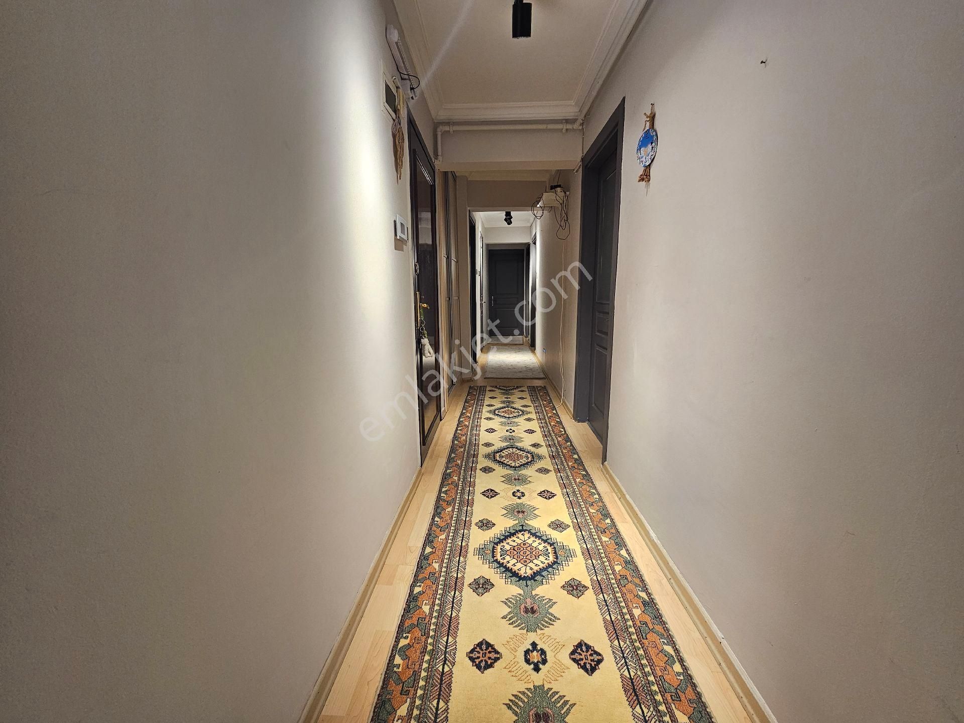 Bahçelievler Ordu Bulvarı Üzeri 3+1 | 146 M² Net | Asansörlü | Otoparklı | 35.000 Tl Kira Getirili - Görsel 5