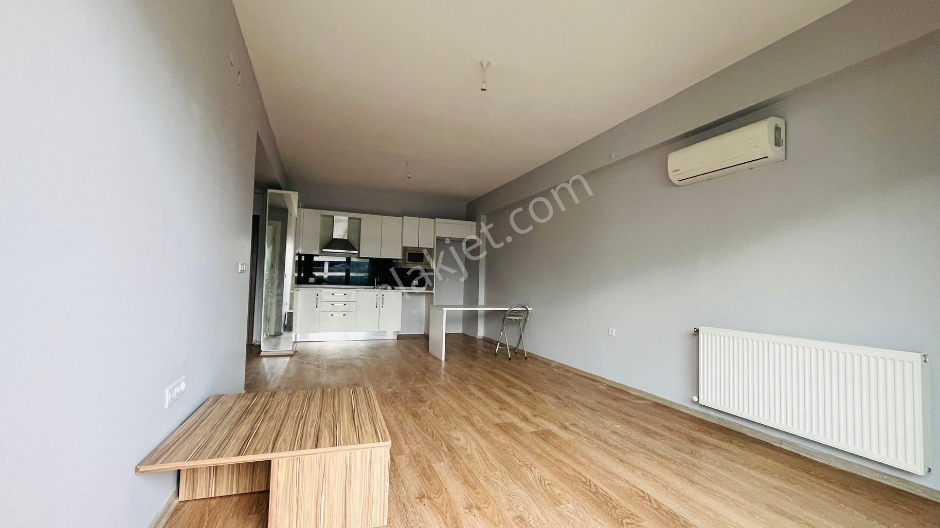 Torbalı Yedi Eylül Mah Havuzlu Site İçerisinde 1+1 Kiralık Daire - Görsel 9