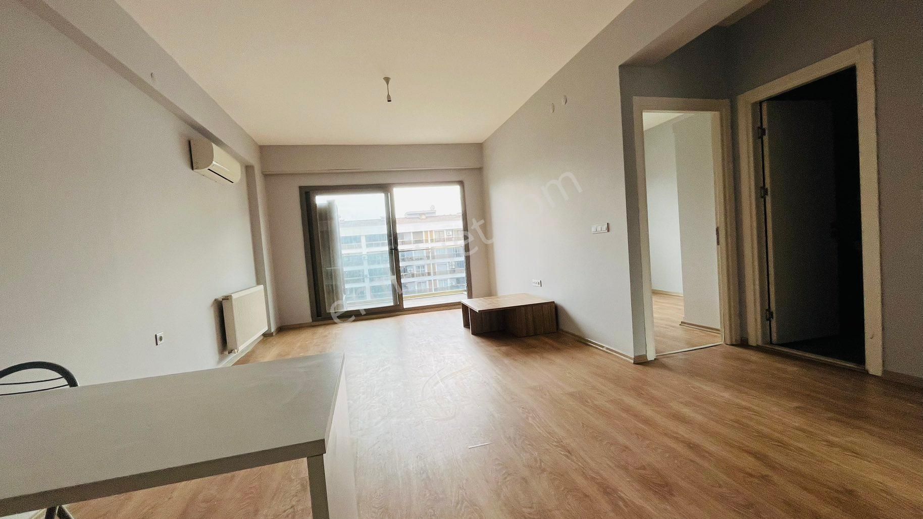 Torbalı Yedi Eylül Mah Havuzlu Site İçerisinde 1+1 Kiralık Daire - Görsel 6