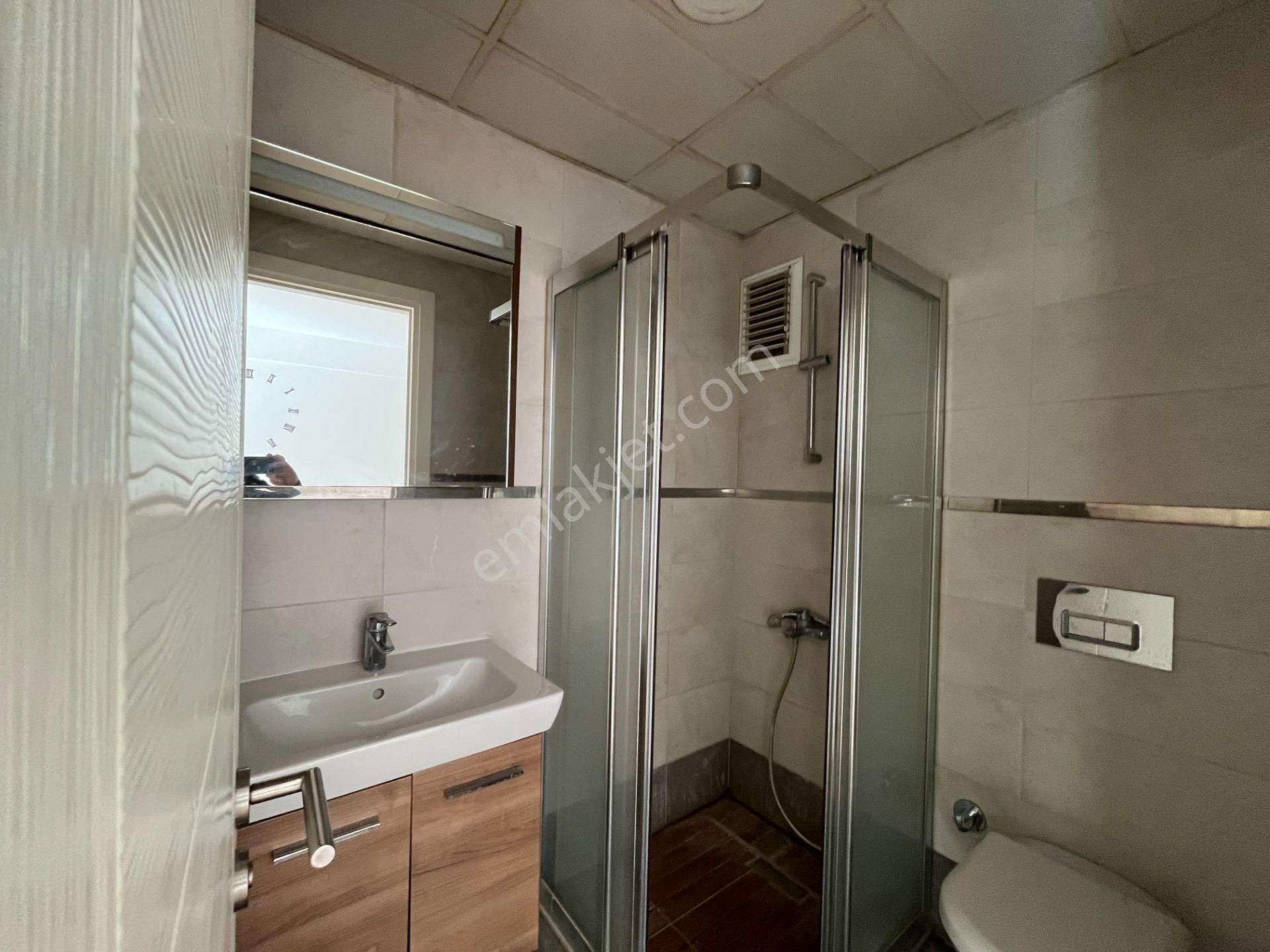 Torbalı Yedi Eylül Mah Havuzlu Site İçerisinde 1+1 Kiralık Daire - Görsel 32