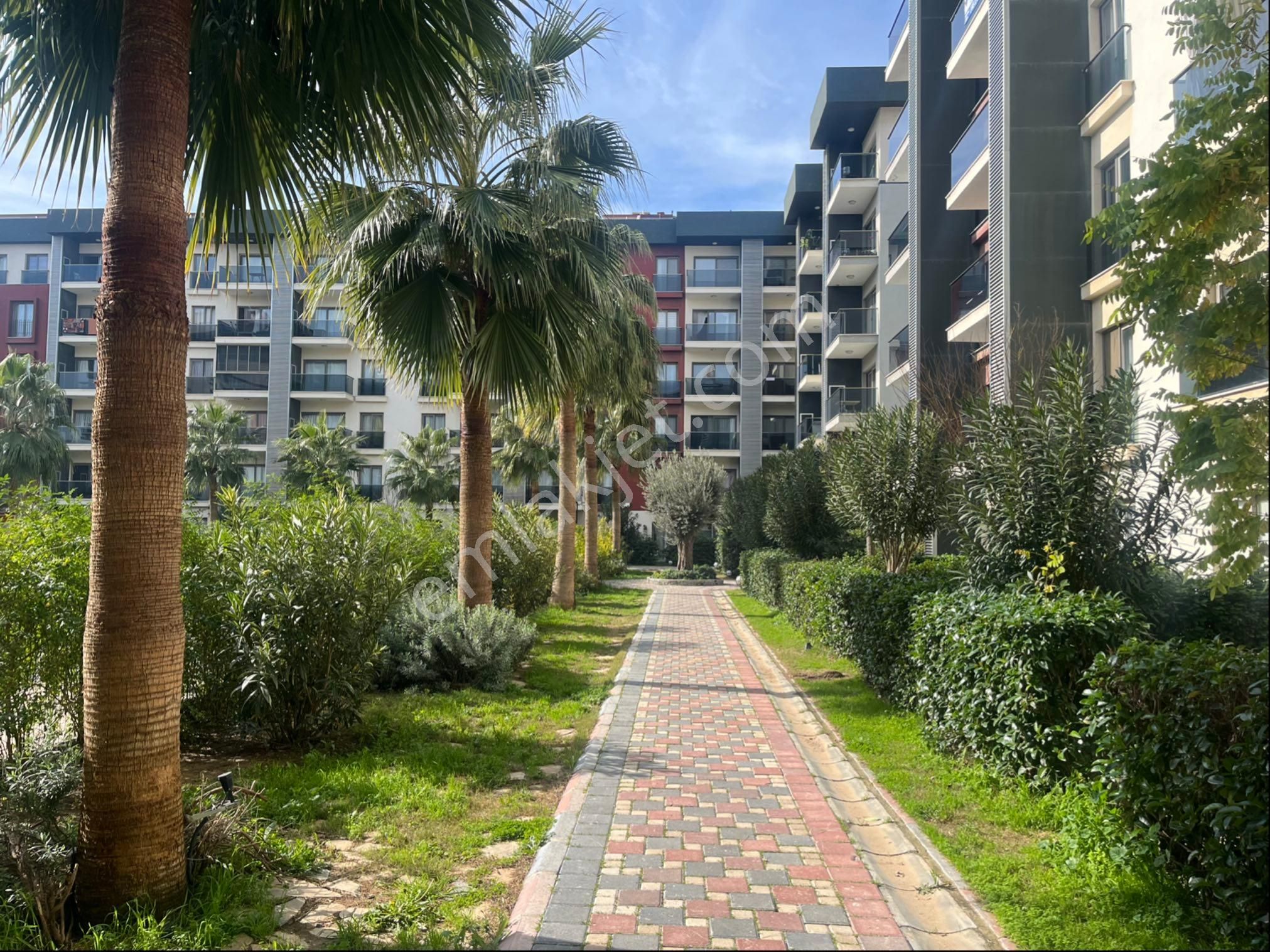 Torbalı Yedi Eylül Mah Havuzlu Site İçerisinde 1+1 Kiralık Daire - Görsel 26