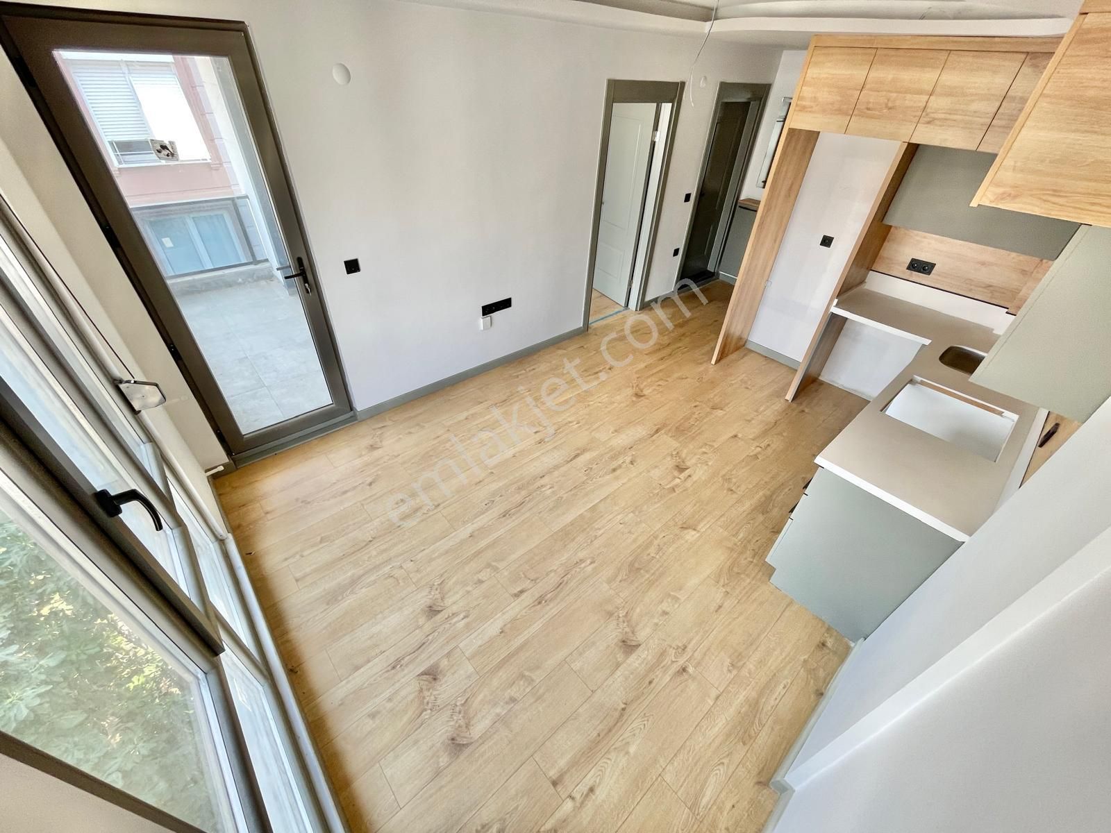 Berkay Demirel'den Altınkumda Lüks Sıfır 1+1 Daire - Görsel 19