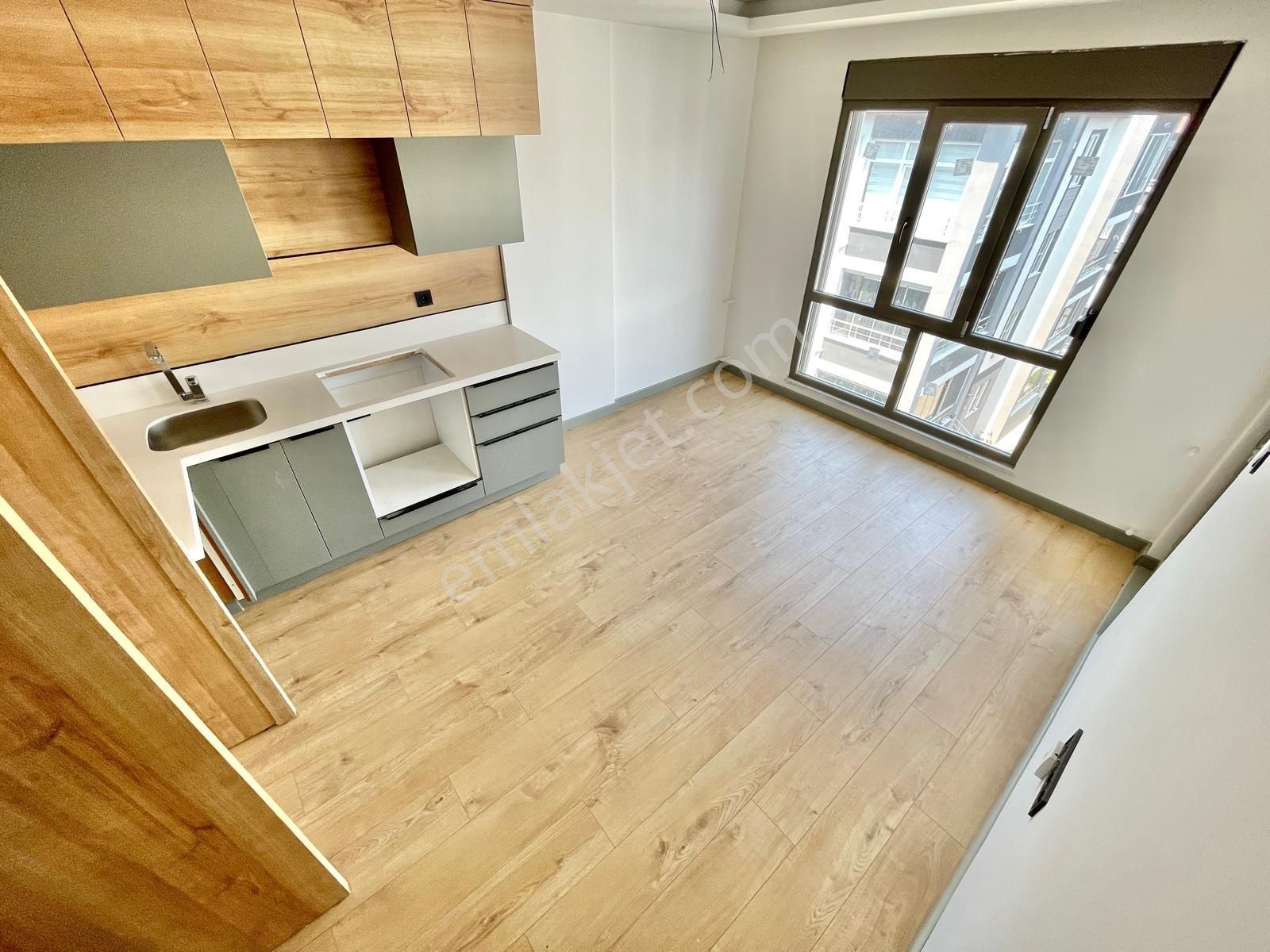 Berkay Demirel'den Altınkumda Lüks Sıfır 1+1 Daire - Görsel 16