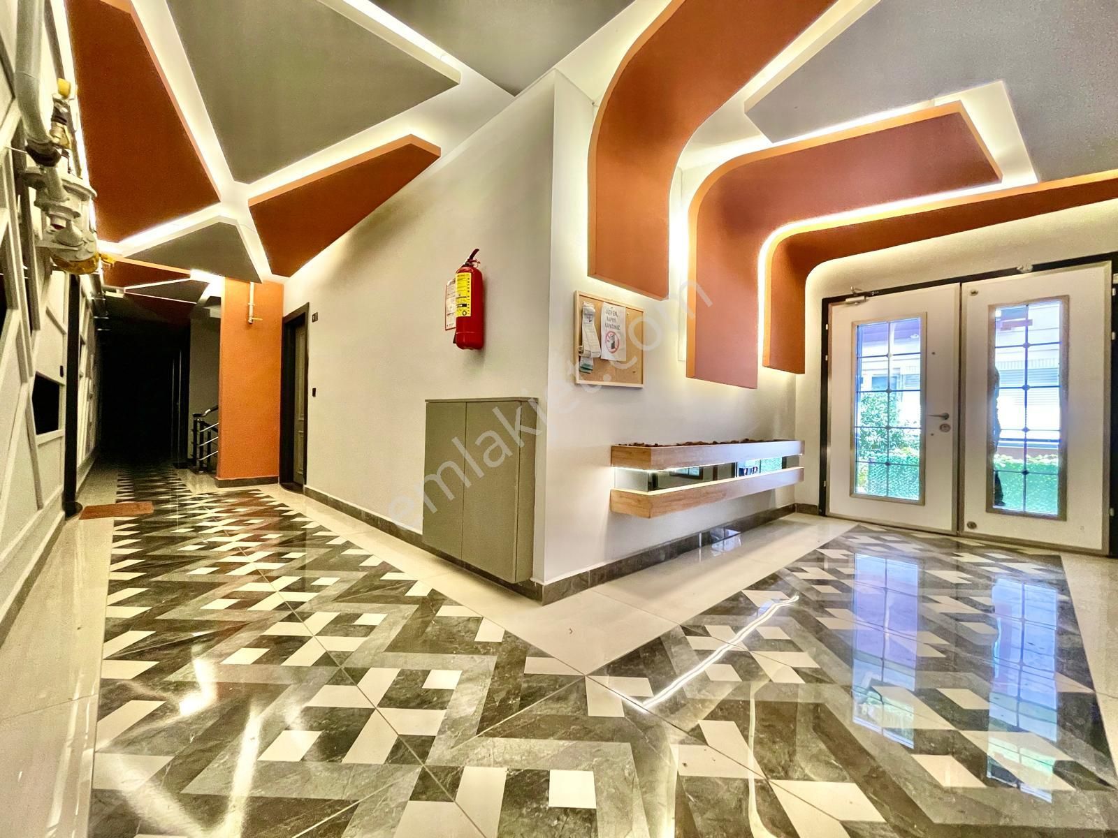 Berkay Demirel'den Altınkumda Lüks Sıfır 1+1 Daire - Görsel 6