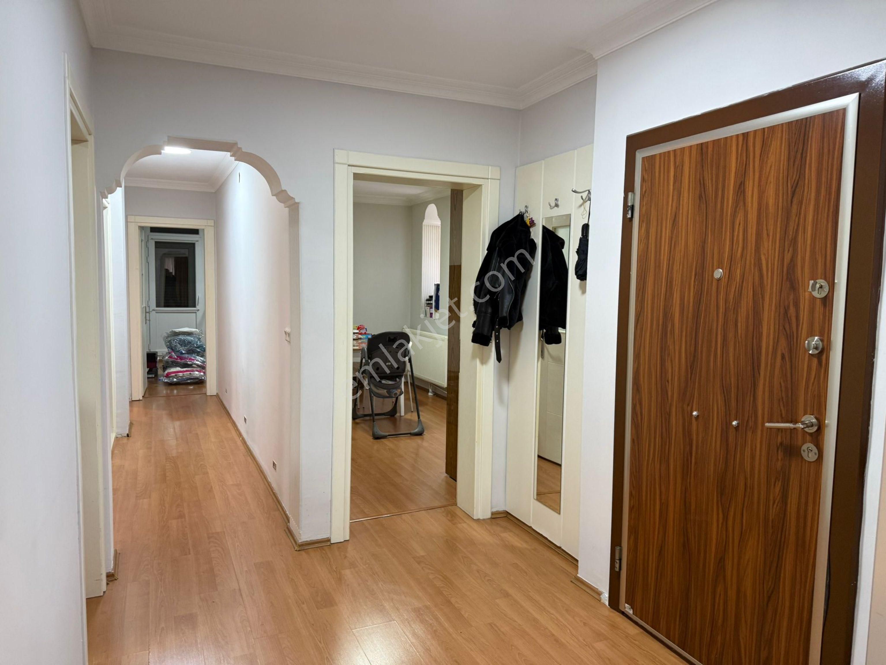 İzmirspor Metrosuna Yakın 3 + 1 Bakımlı Kiralık Daire - Görsel 23