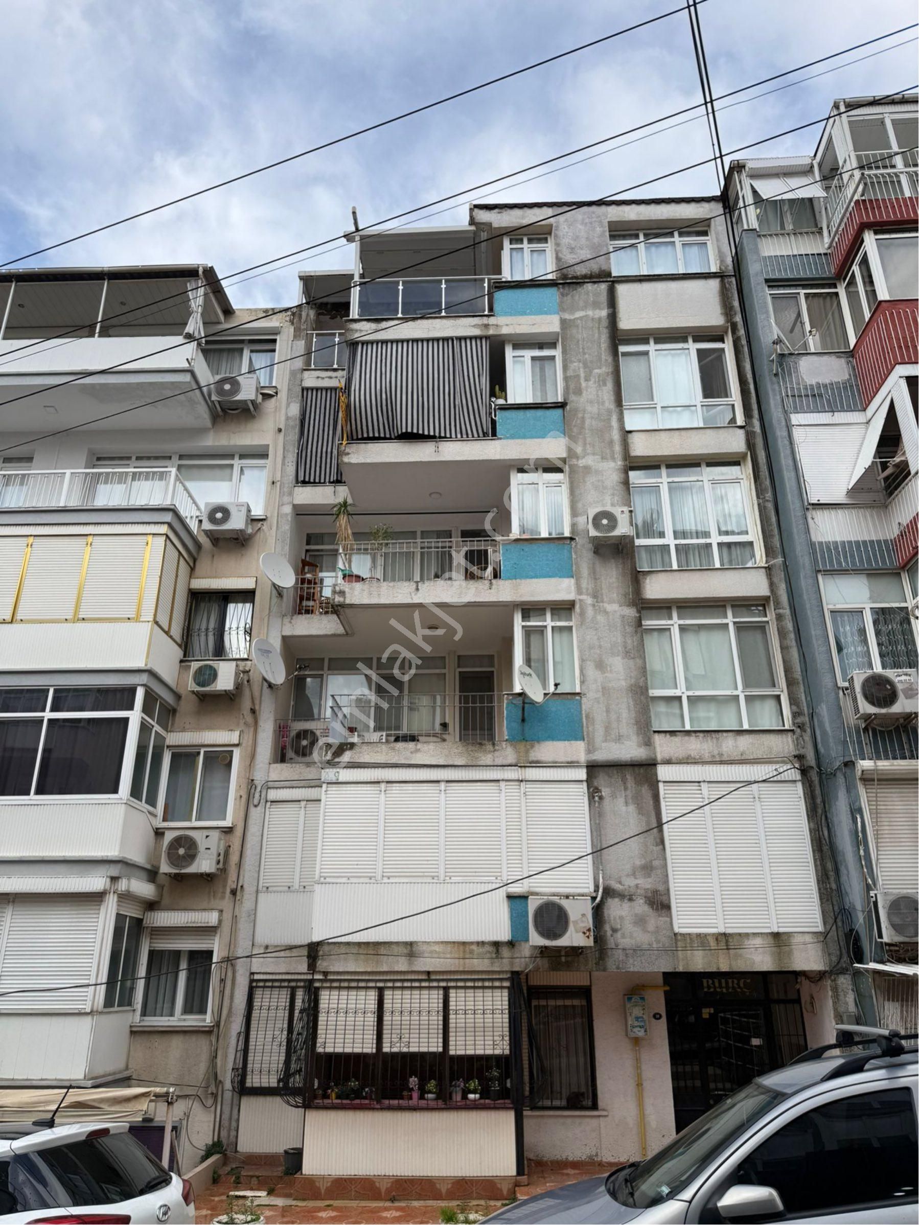 İzmirspor Metrosuna Yakın 3 + 1 Bakımlı Kiralık Daire - Görsel 29