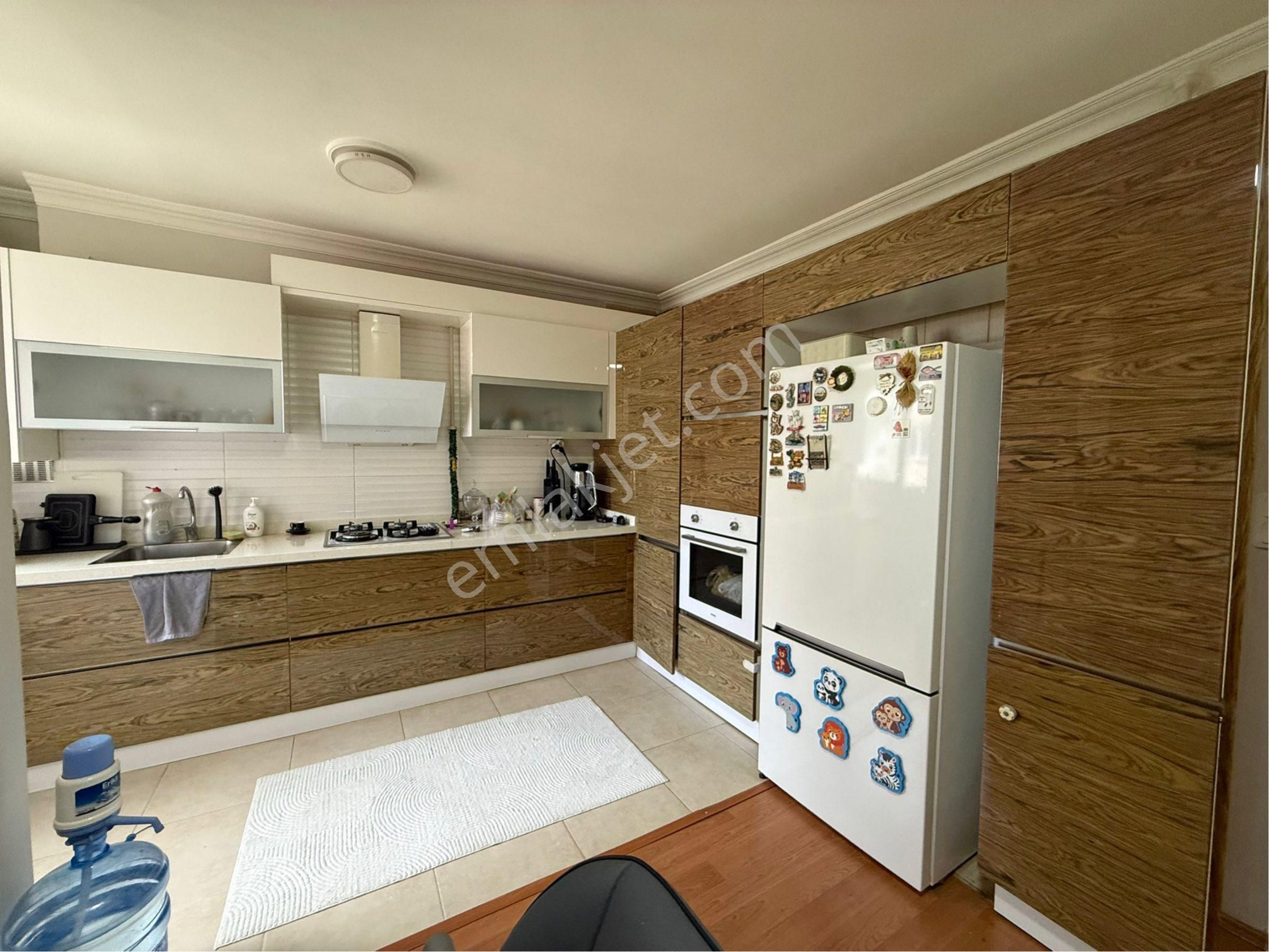 İzmirspor Metrosuna Yakın 3 + 1 Bakımlı Kiralık Daire - Görsel 2