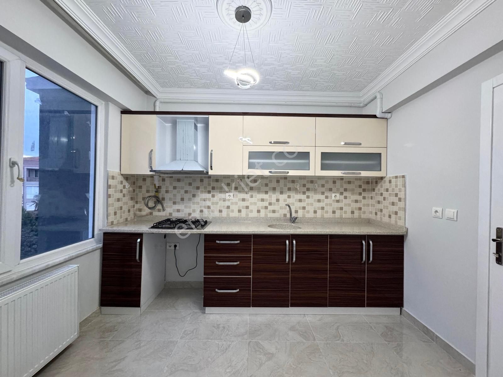 🏡 Referans'tan İkizçay'da Cam Balkonlu Doğalgazlı 2+1 Daire