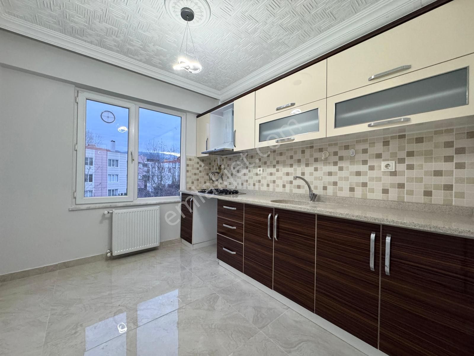 🏡 Referans'tan İkizçay'da Cam Balkonlu Doğalgazlı 2+1 Daire - Görsel 29