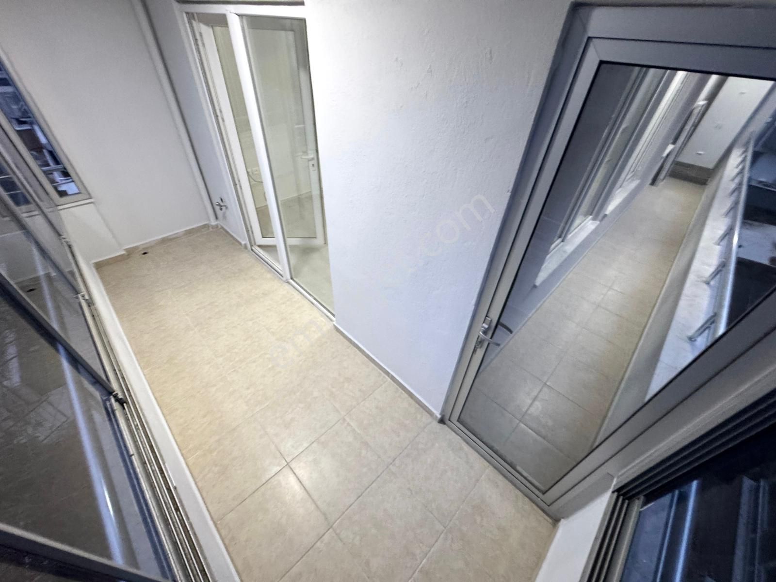 🏡 Referans'tan İkizçay'da Cam Balkonlu Doğalgazlı 2+1 Daire - Görsel 16