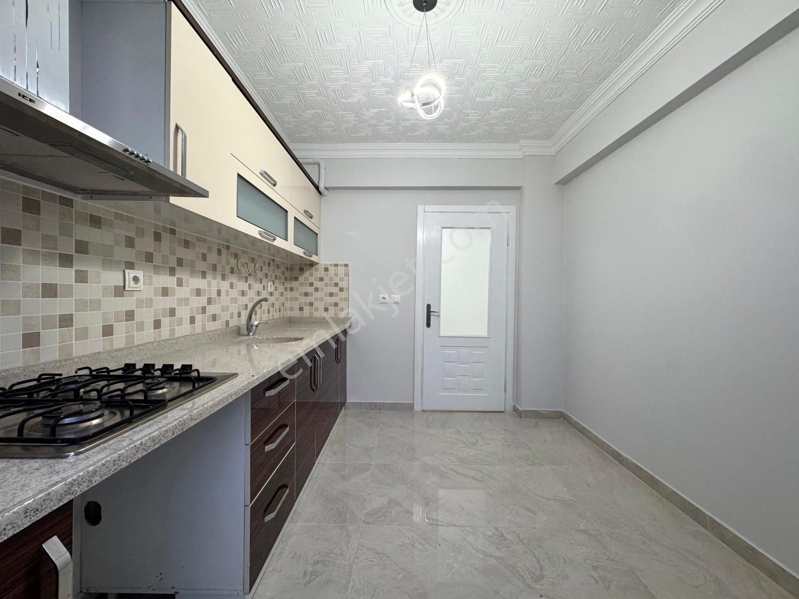 🏡 Referans'tan İkizçay'da Cam Balkonlu Doğalgazlı 2+1 Daire - Görsel 11