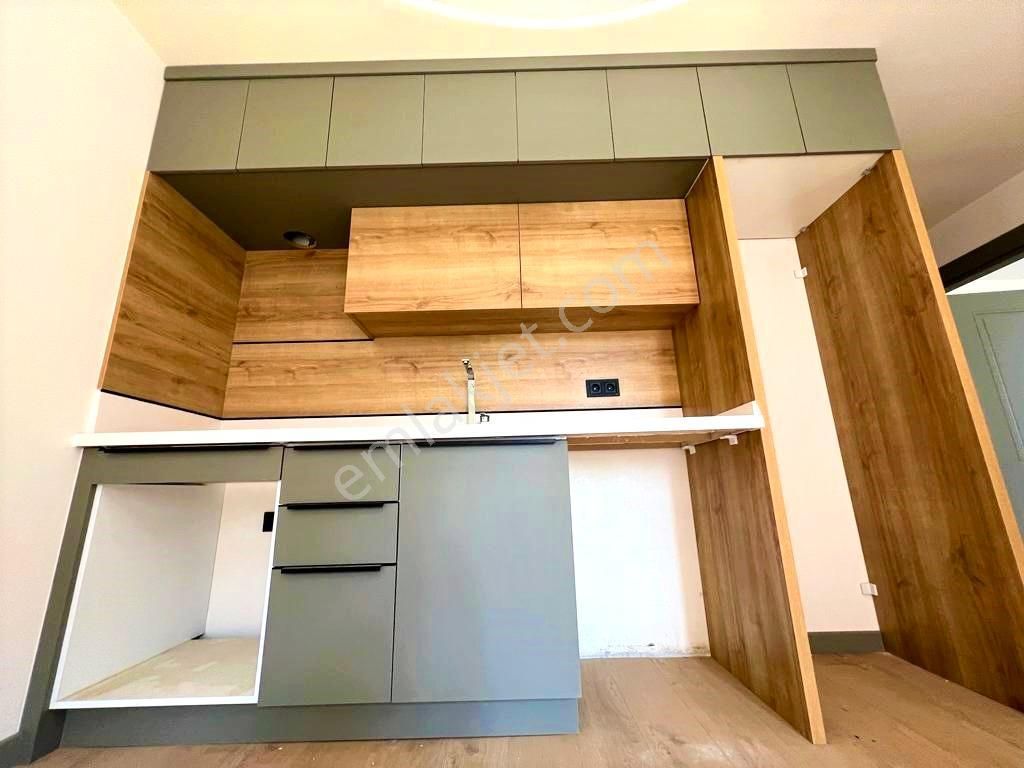 🏡 Referans'tan Akçay'da Şık Tasarımlı Sıfır Bina 1+1 Daire - Görsel 23