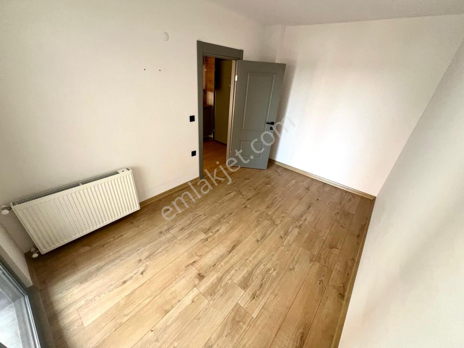 🏡 Referans'tan Akçay'da Şık Tasarımlı Sıfır Bina 1+1 Daire - Görsel 3