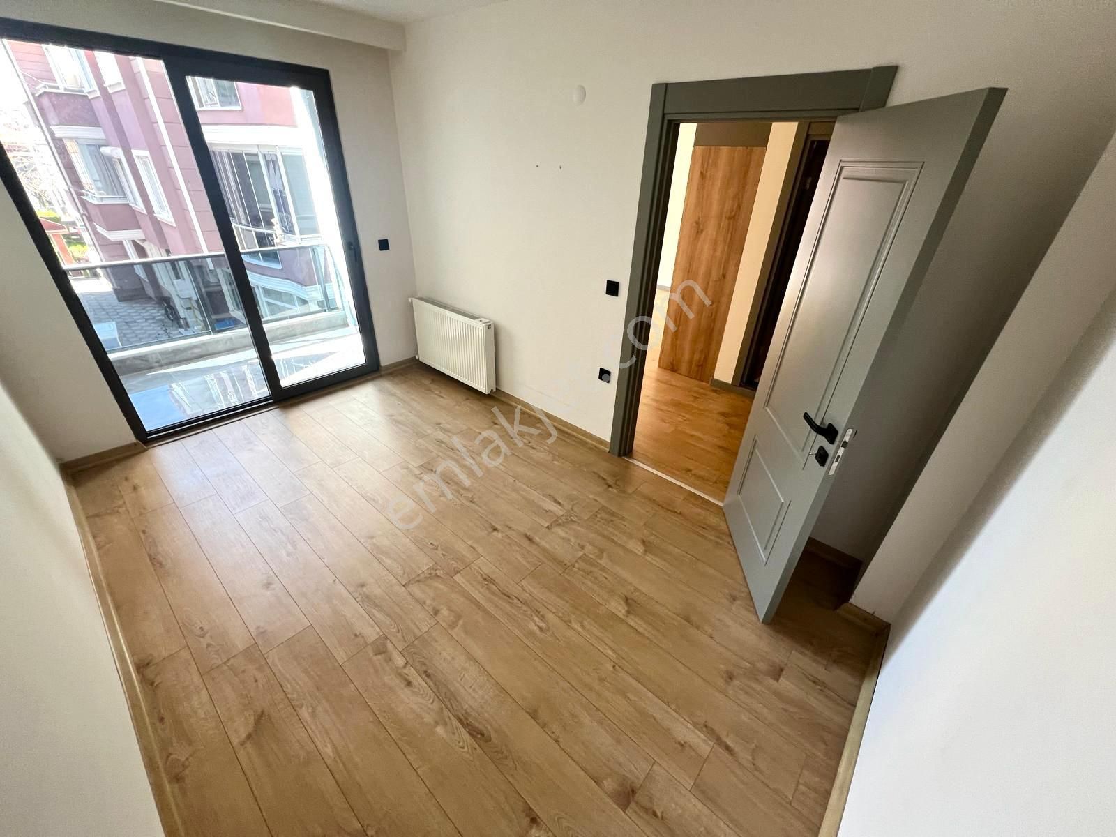 🏡 Referans'tan Akçay'da Şık Tasarımlı Sıfır Bina 1+1 Daire - Görsel 12