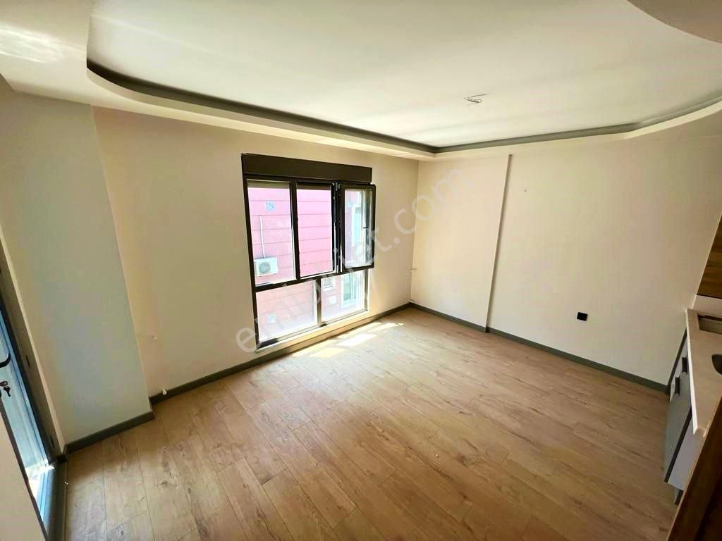 🏡 Referans'tan Akçay'da Şık Tasarımlı Sıfır Bina 1+1 Daire - Görsel 27