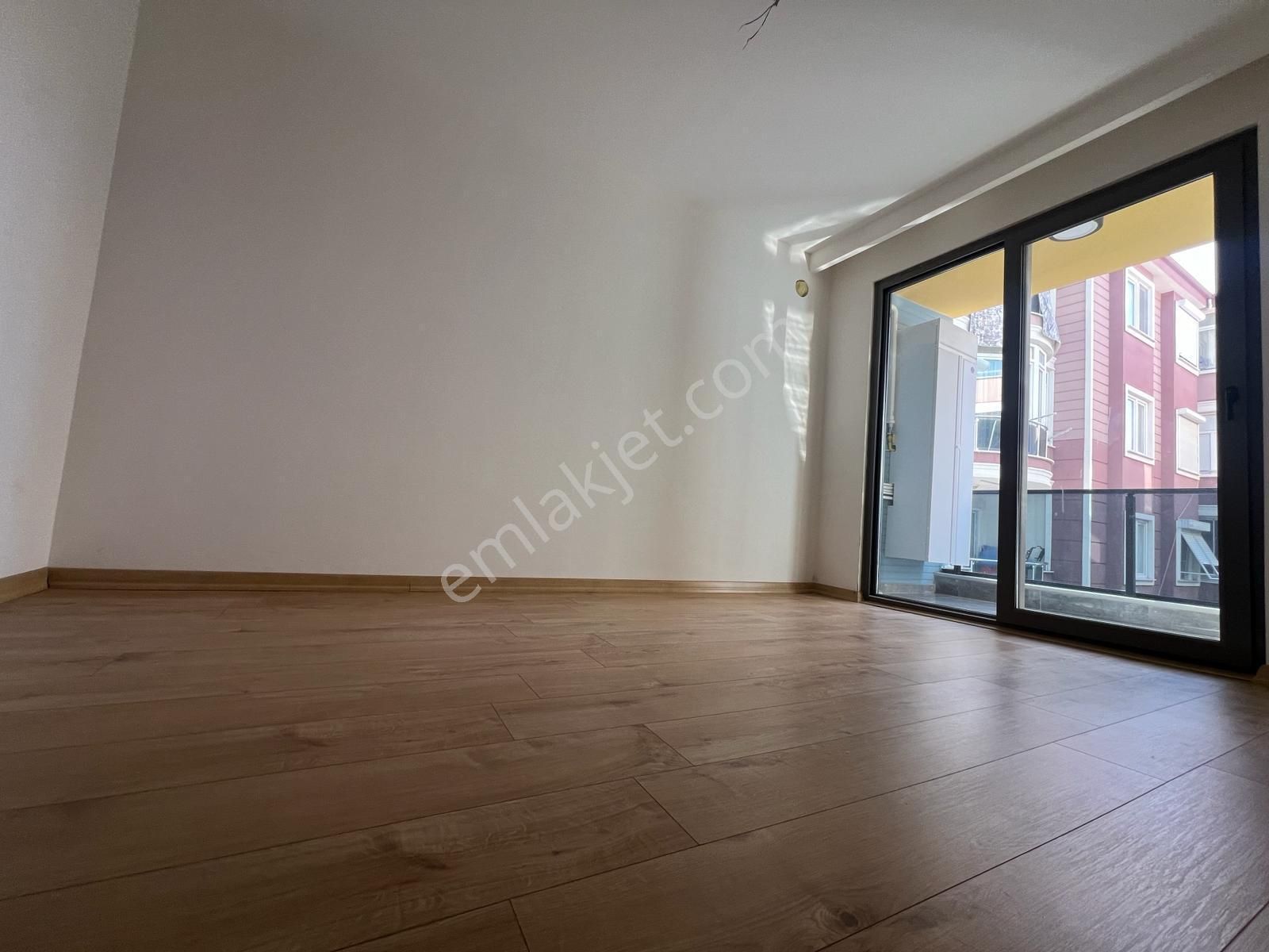 🏡 Referans'tan Akçay'da Şık Tasarımlı Sıfır Bina 1+1 Daire - Görsel 11