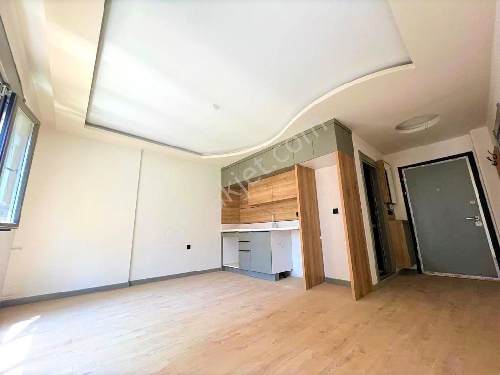 🏡 Referans'tan Akçay'da Şık Tasarımlı Sıfır Bina 1+1 Daire - Görsel 15