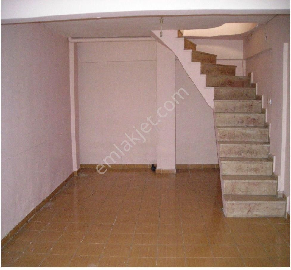 Bursalı Tahir Cd Kiralık 2 Katlı 80m2 Dükkan - Görsel 11