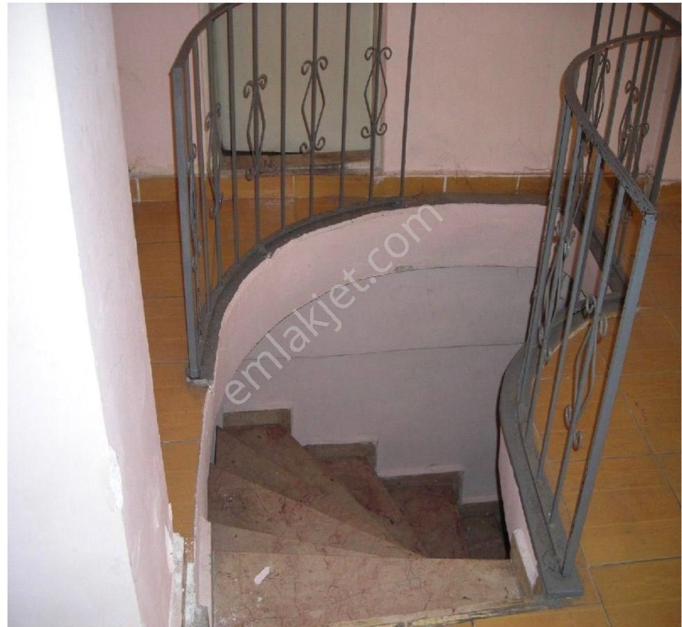 Bursalı Tahir Cd Kiralık 2 Katlı 80m2 Dükkan - Görsel 10