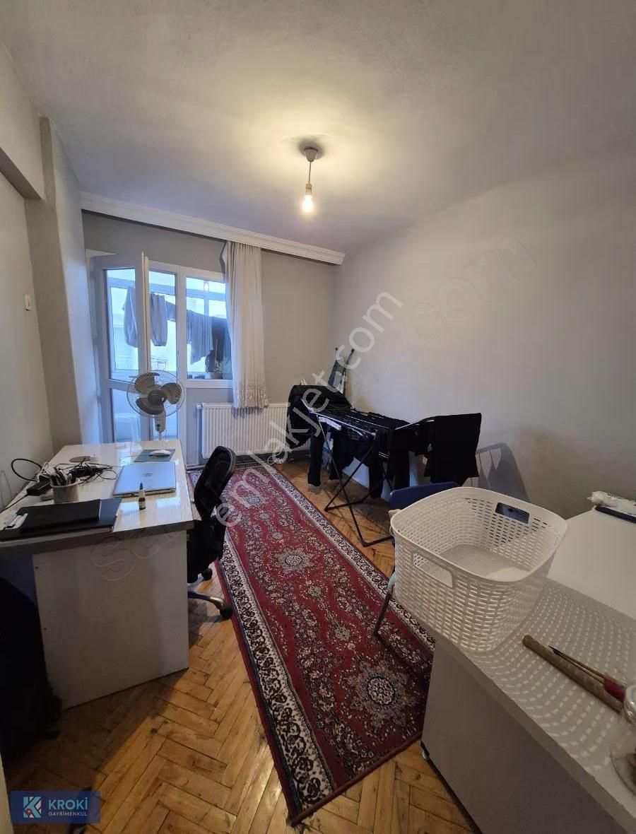 Krokiden Manavkuyuda Satılık Temiz 3+1 Arakat Daîre - Görsel 24