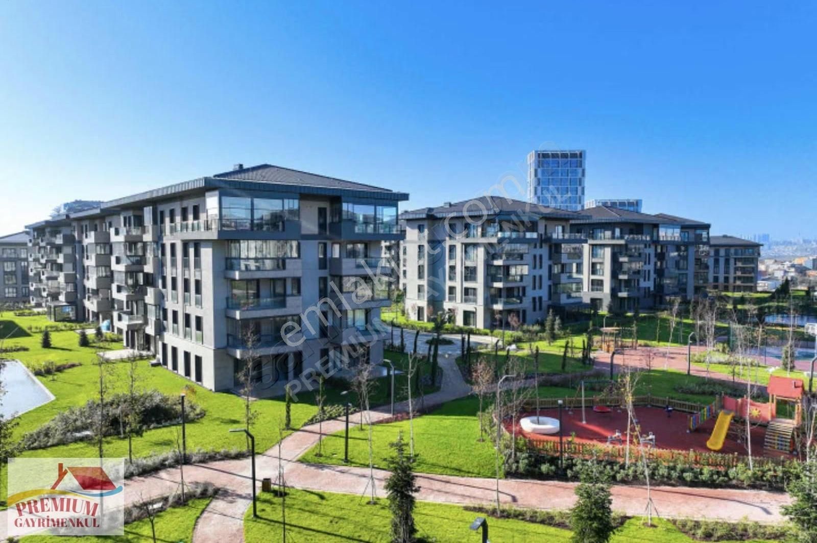 Tema İstanbul 2 Büyük Bahçe Kullanımlı Satılık 1+1 Daire