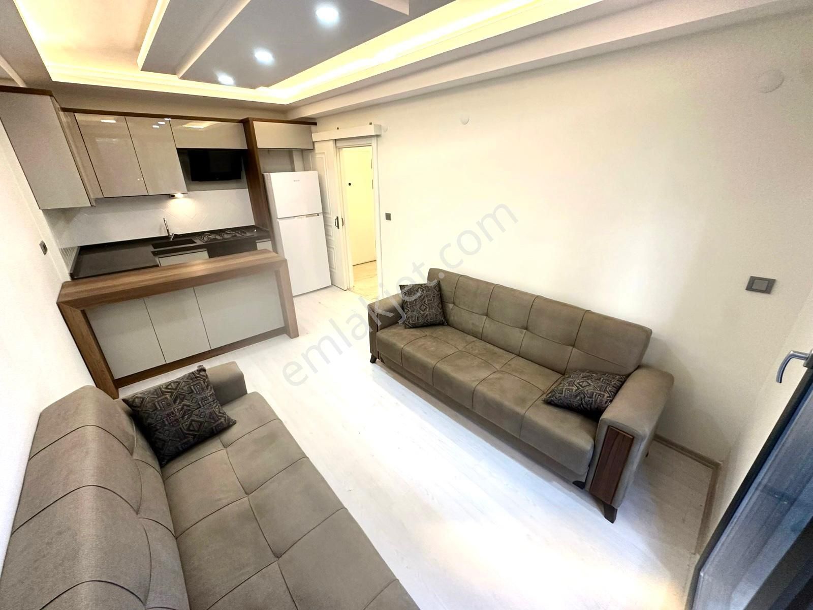 🏡 Referans'tan Akçay'da Full Eşyalı Şık Tasarımlı Denize 200 M 1+1 Daire - Görsel 14