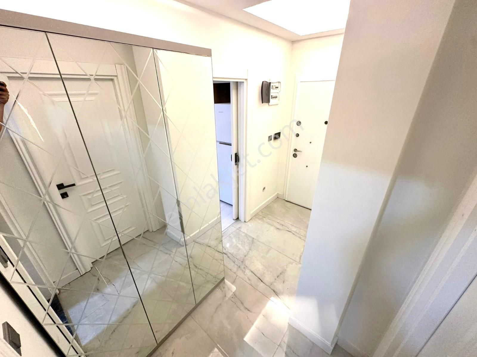 🏡 Referans'tan Akçay'da Full Eşyalı Şık Tasarımlı Denize 200 M 1+1 Daire - Görsel 5